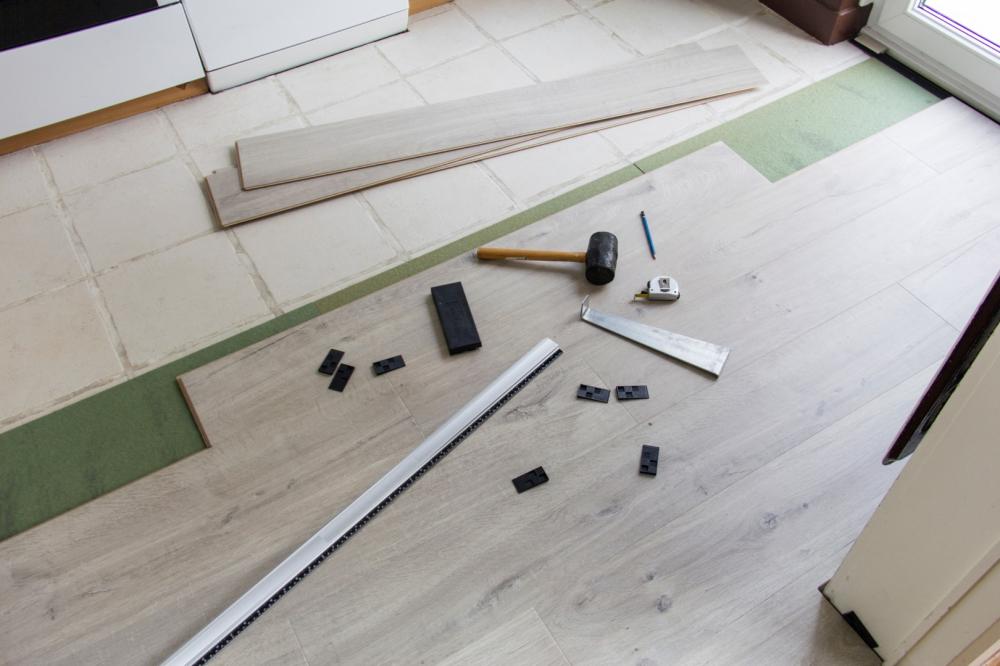 Rénovation et pose de parquet après sinistre